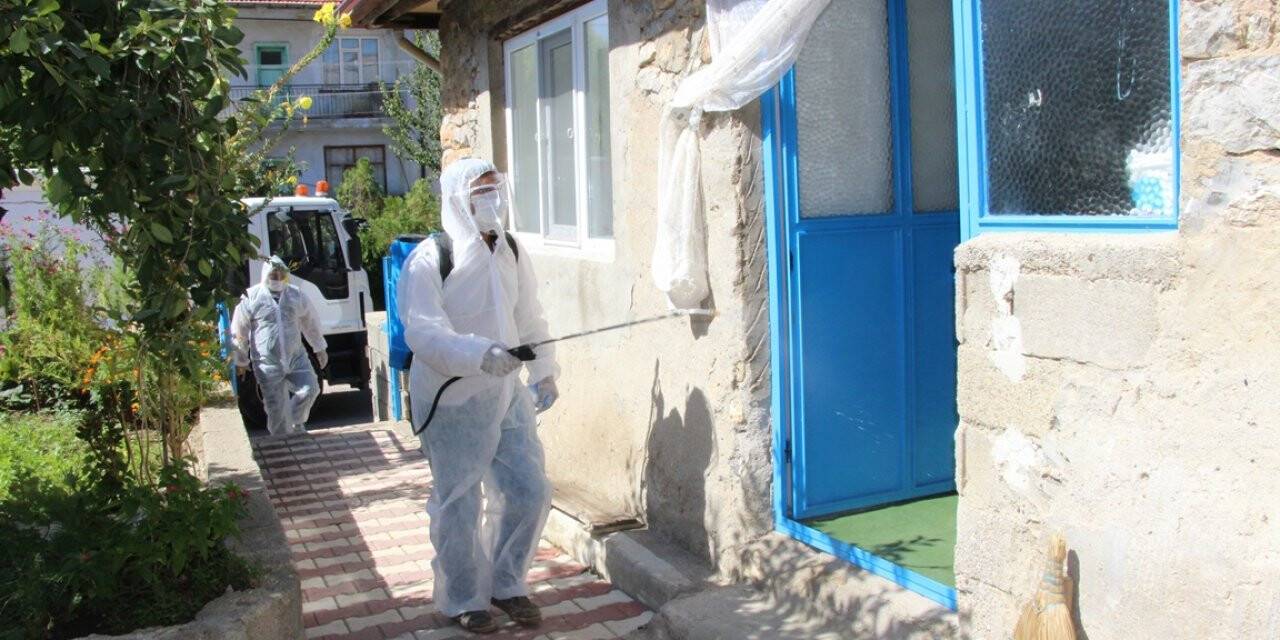 Koronavirüs Dezenfekte Ekibi İş Başında