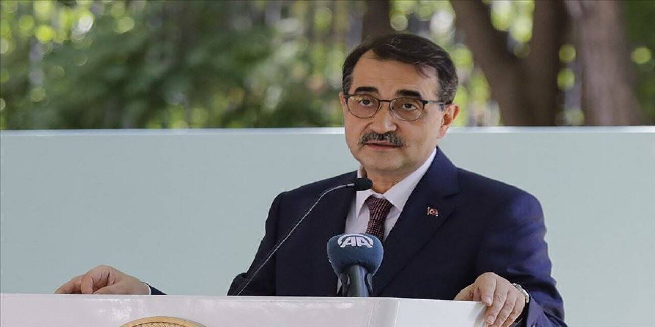 Bakan Dönmez: Karadeniz ve Doğu Akdeniz'den yeni müjdeler alacağımız günler yakındır