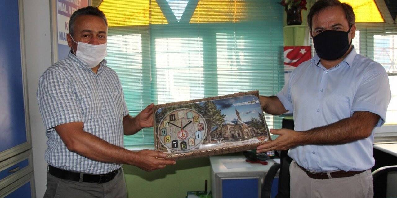 Başkan Tutal’dan Fotoğraf Sanatçısı Ünal’a Ziyaret