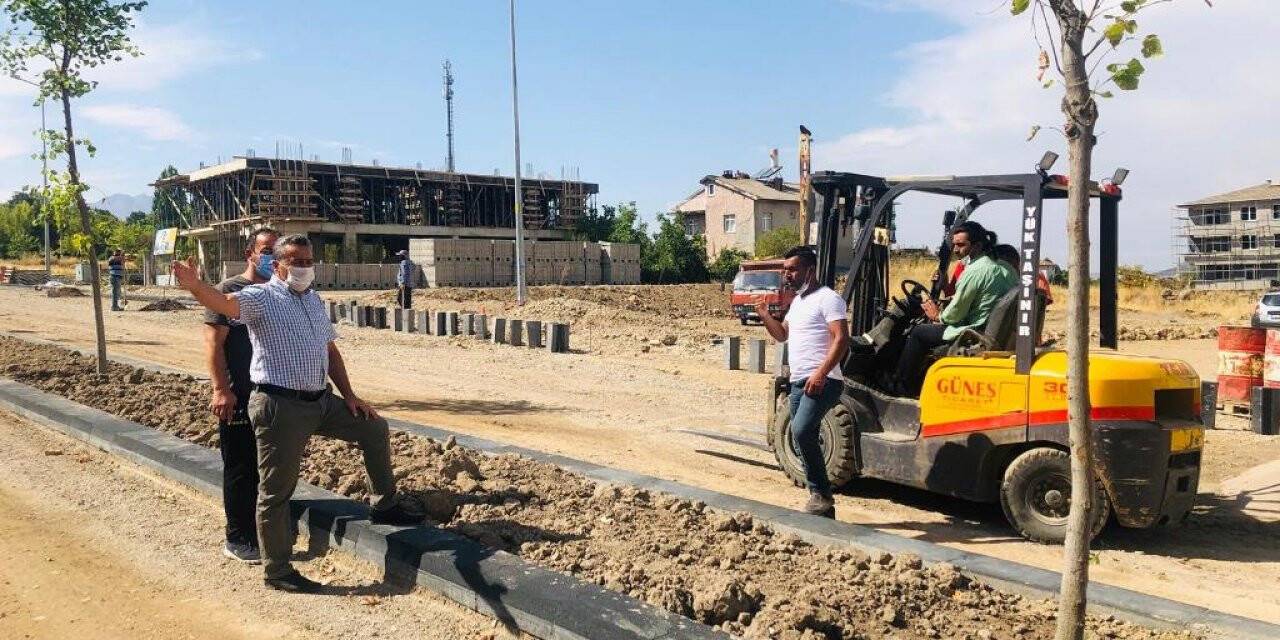 Başkan Tutal, Asfaltlama Çalışmalarını İnceledi