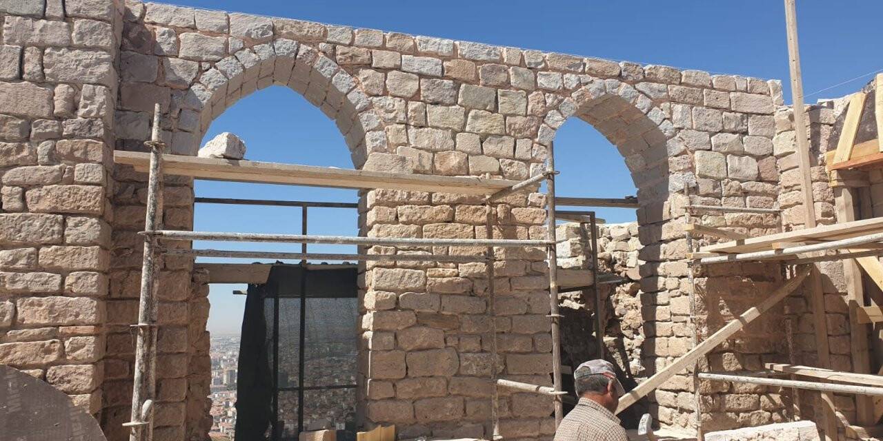 II. Kılıç Arslan Türbesi Restore Ediliyor