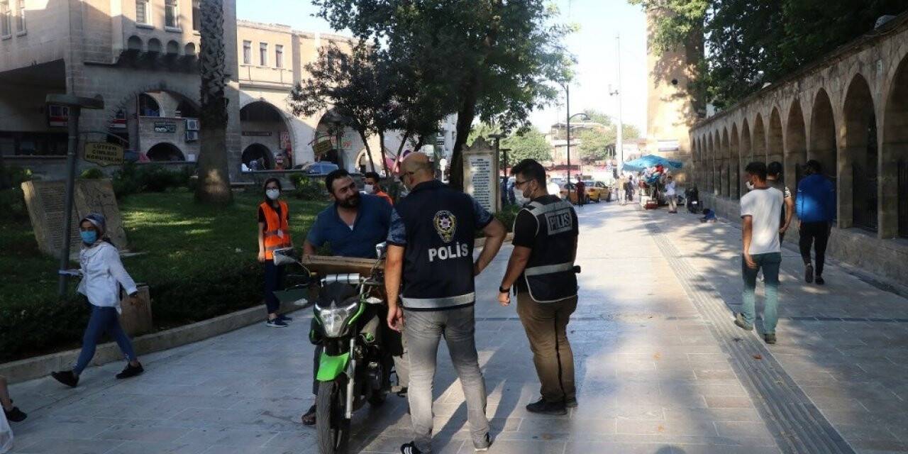 Maske takmayanlar Drone ile tespit edildi, polis cezayı kesti