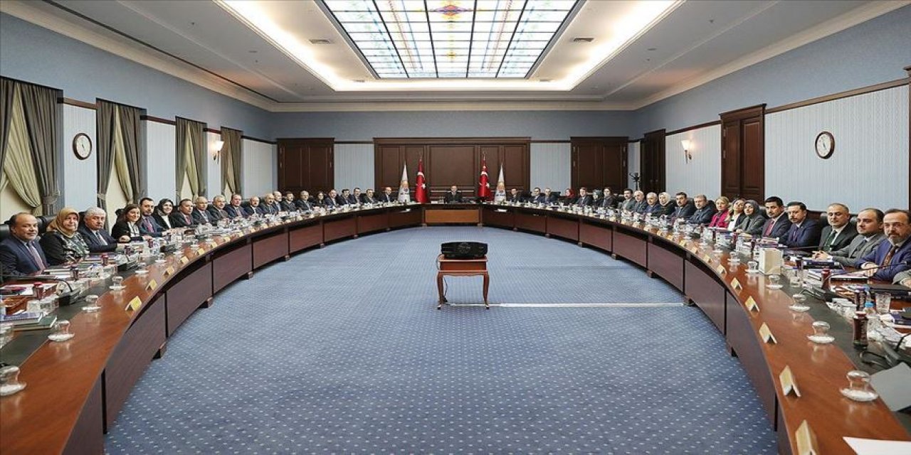 Cumhurbaşkanı Recep Tayyip Erdoğan başkanlığında Ak Parti Genel Merkezde başladı