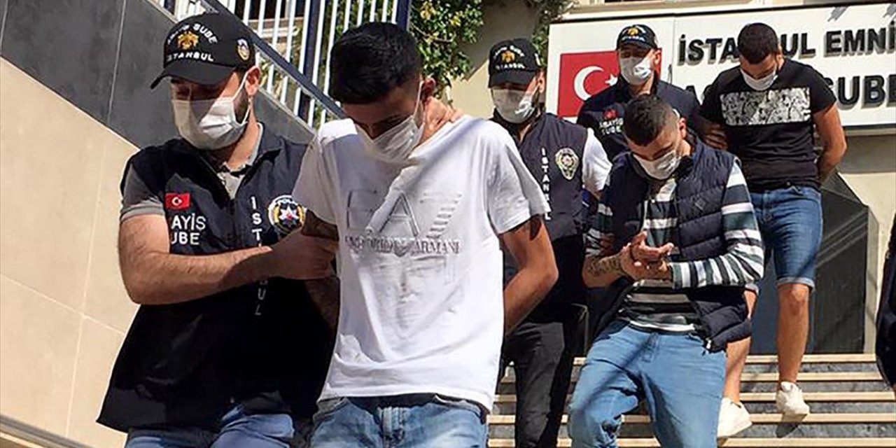İstanbul'da far hırsızları yakalandı