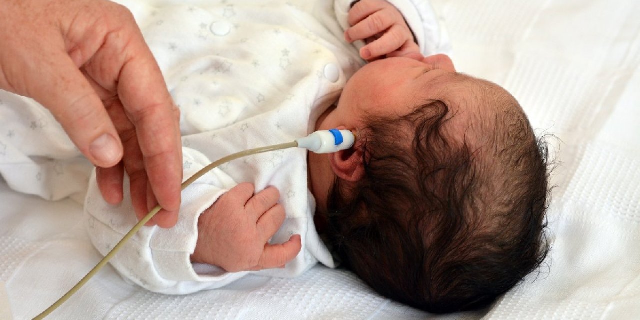 Yenidoğan her bin bebeğin 2 ile 3'ü işitme kaybı yaşıyor
