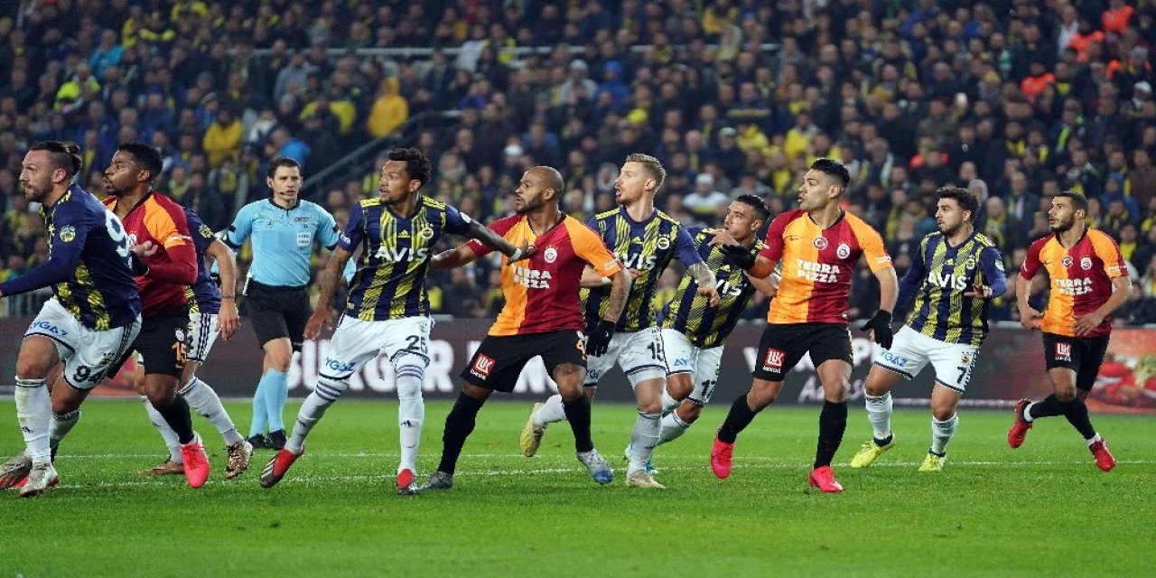 Galatasaray ile Fenerbahçe 392. kez karşı karşıya!