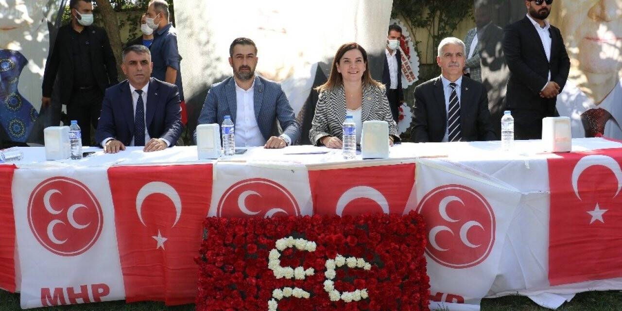 MHP’den Diyarbakır’da gövde gösterili kongre