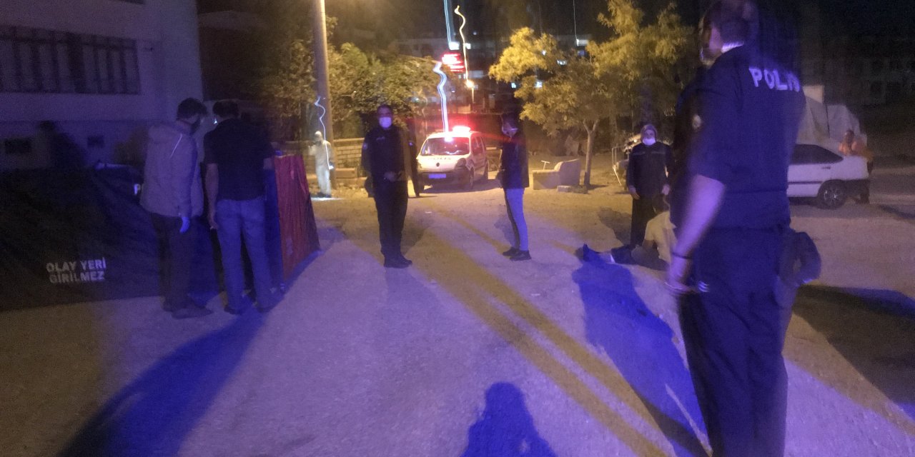 Konya'da birlikte yaşadığı kişiyi bıçakla öldüren kadın tutuklandı