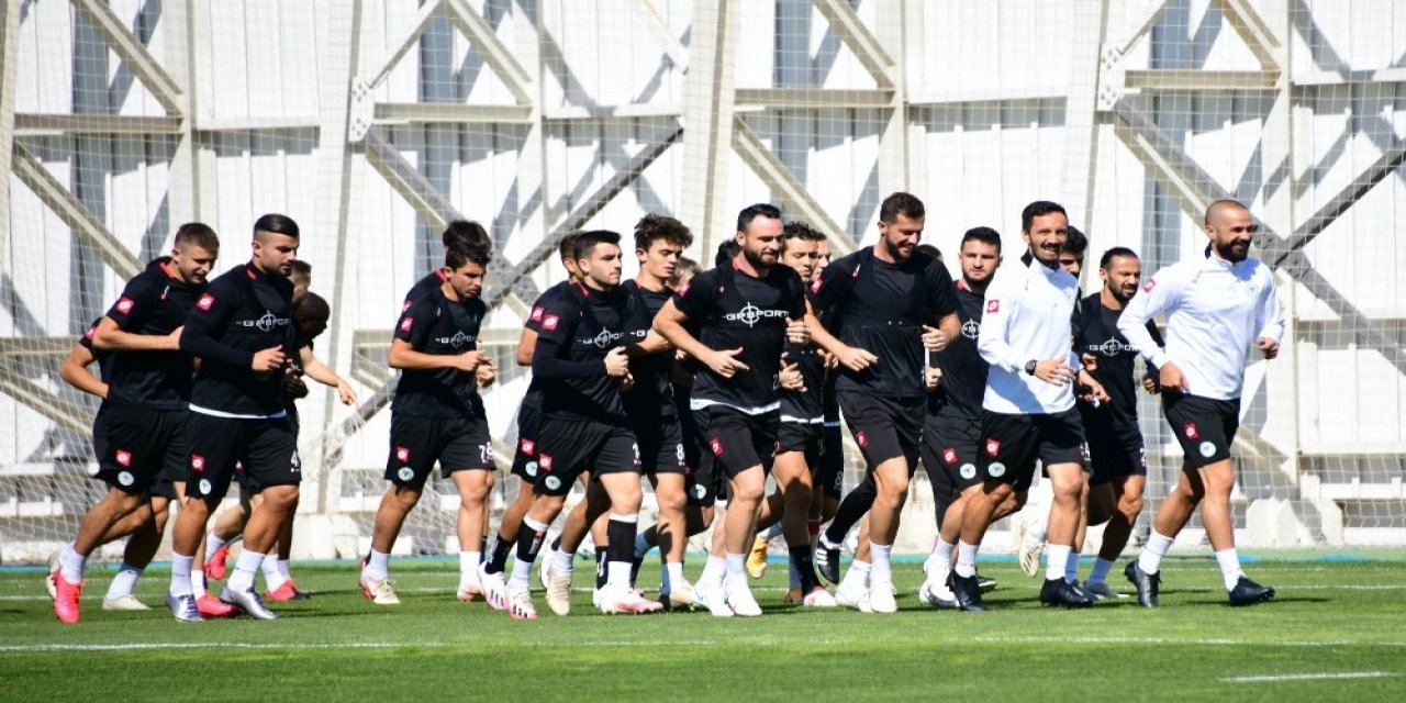 Konyaspor milli maç arasına puanla gitmek istiyor