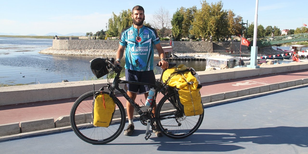 Bisikletiyle Tayland'dan yola çıktı Konya'da mola verdi
