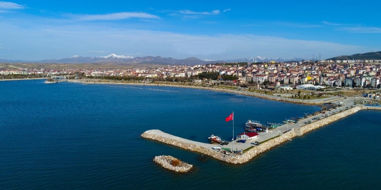 Beyşehir Gölü’ndeki temizlik çalışmaları masaya yatırıldı