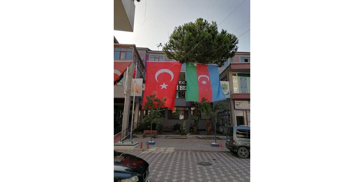 Türkeli’den Azerbaycan’a bayraklı destek