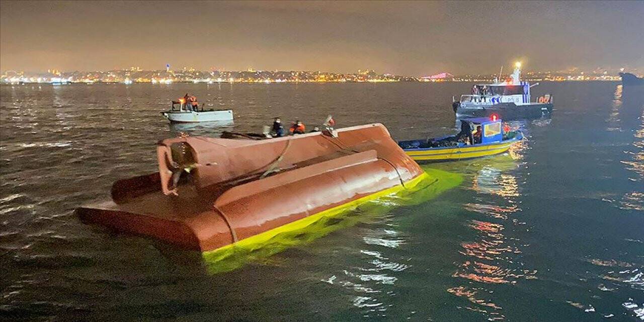 İstanbul'da balıkçı teknesi battı: 2 ölü