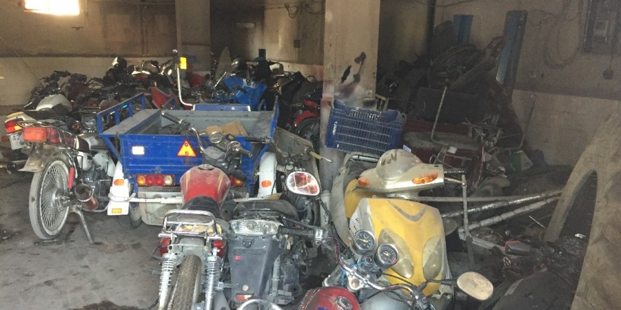 Konya'daki hırsızlar çaldıkları motosikletleri bırakıp kaçtılar
