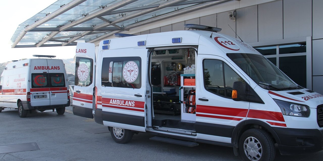 Konya'da çıktığı ceviz ağacında kalp krizi geçiren kişi hayatını kaybetti