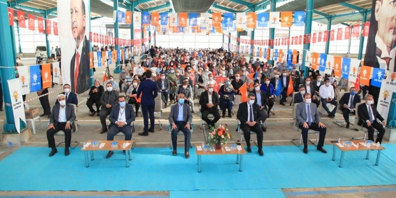 AK Parti Yunak ve Akşehir ilçe kongreleri gerçekleşti