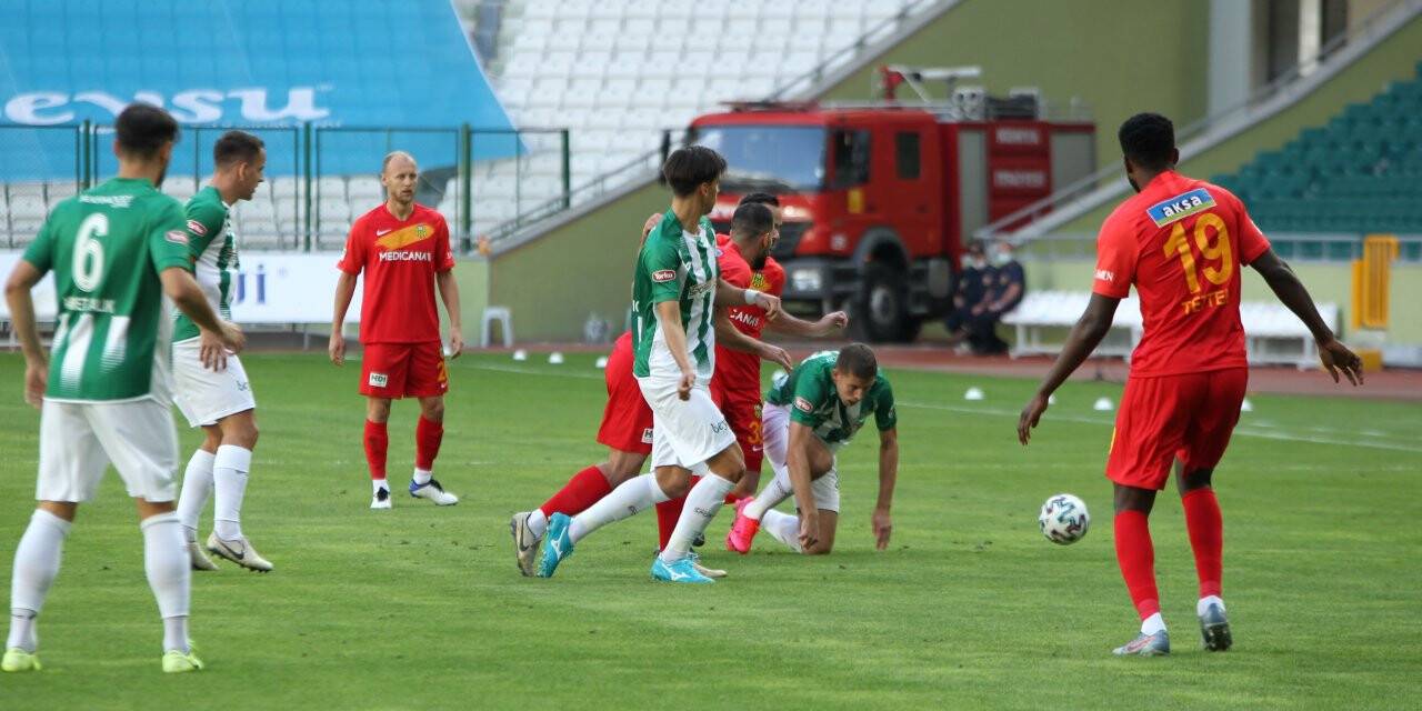 Konyaspor konuk ettiği Malatyaspor ile berabere kaldı