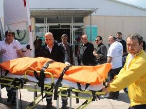 Kazara eşinin boğazını kesti iddiası