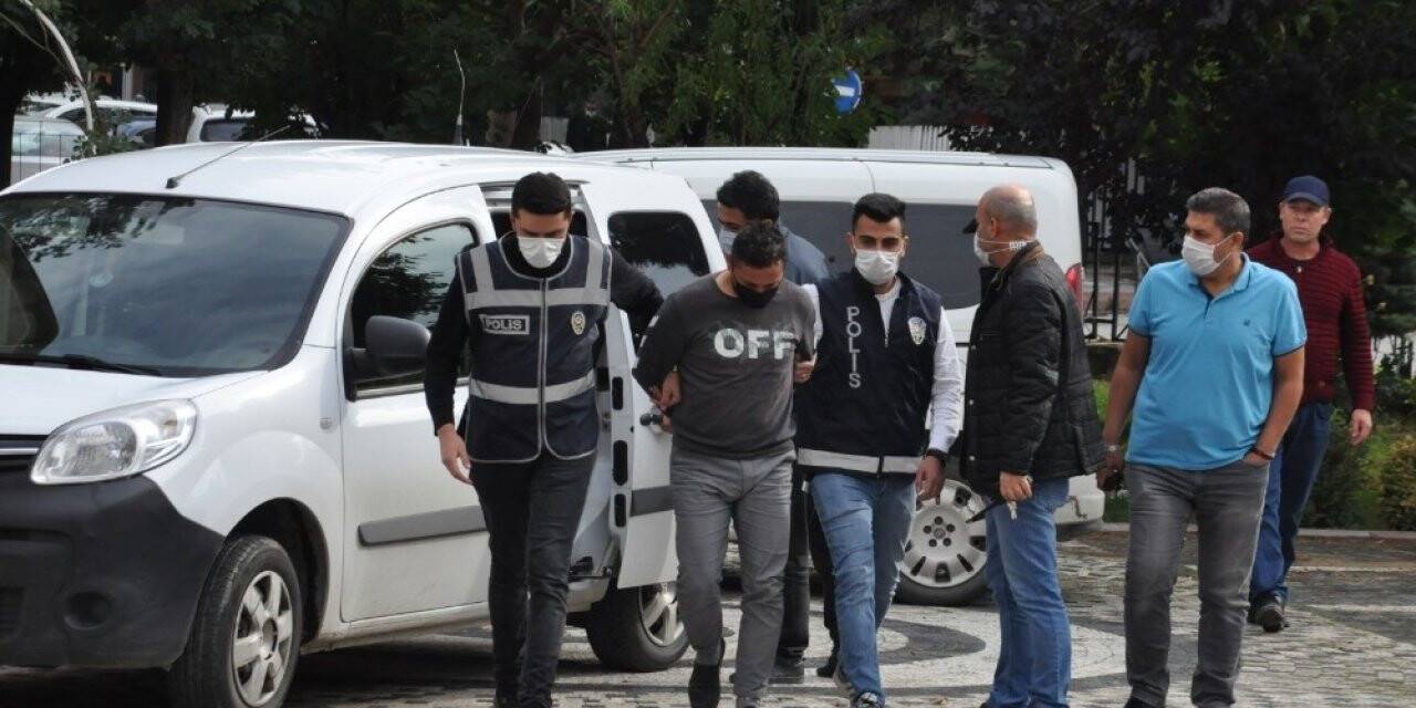 Konya’da avukatı bıçaklayan zanlı adliyeye sevk edildi