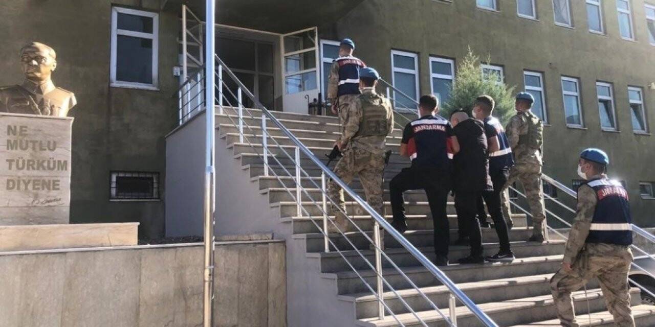 19 yıl hapis cezası bulunan şahıs, çatı katında yakalandı