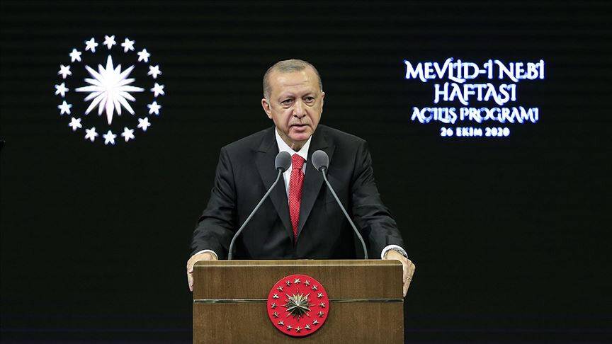 Cumhurbaşkanı Erdoğan: Fransız mallarını asla satın almayın