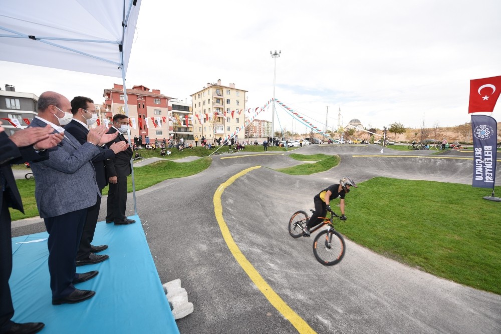 Selçuklu’da bisiklet ve kaykay parkı açıldı