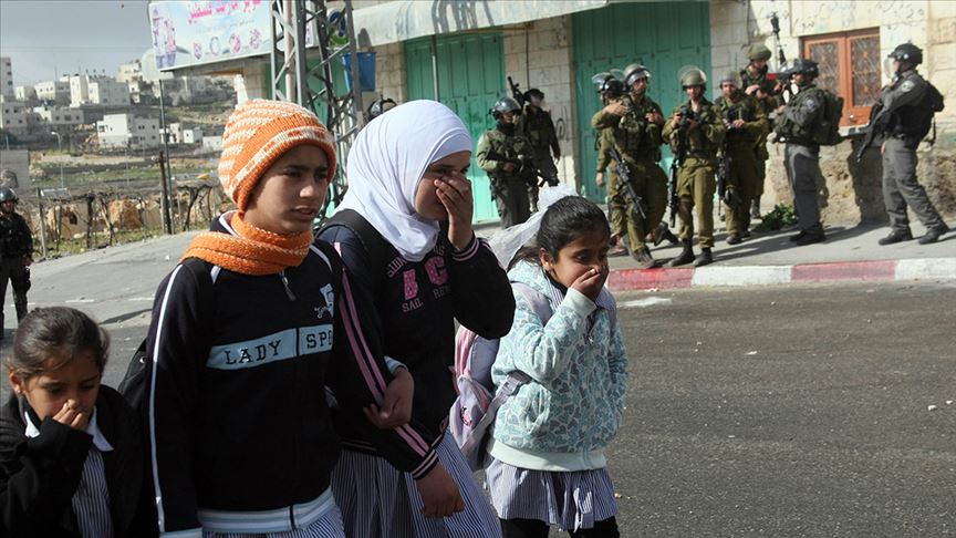 İsrail'de  her yıl  700'e yakın  Filistinli çocuk mahkum ediliyor
