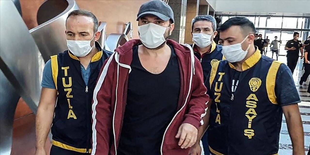 Halil Sezai hakim karşısında
