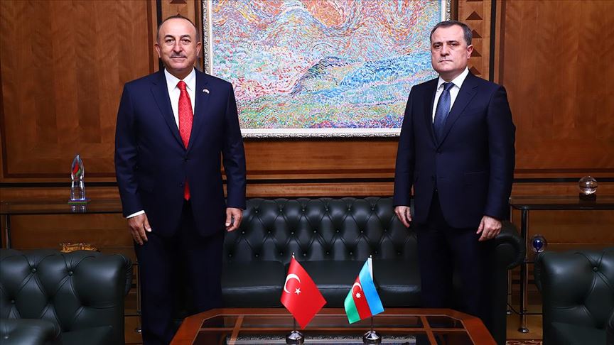 Dışişleri Bakanı Çavuşoğlu, Azerbaycanlı mevkidaşı Bayramov'u kutladı