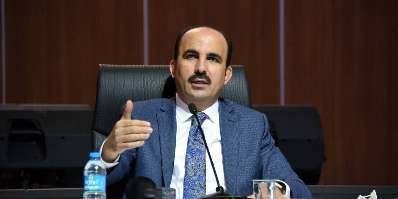Başkan Altay: Öğretmenlerimizin fedakarlıklarına şahit oluyoruz