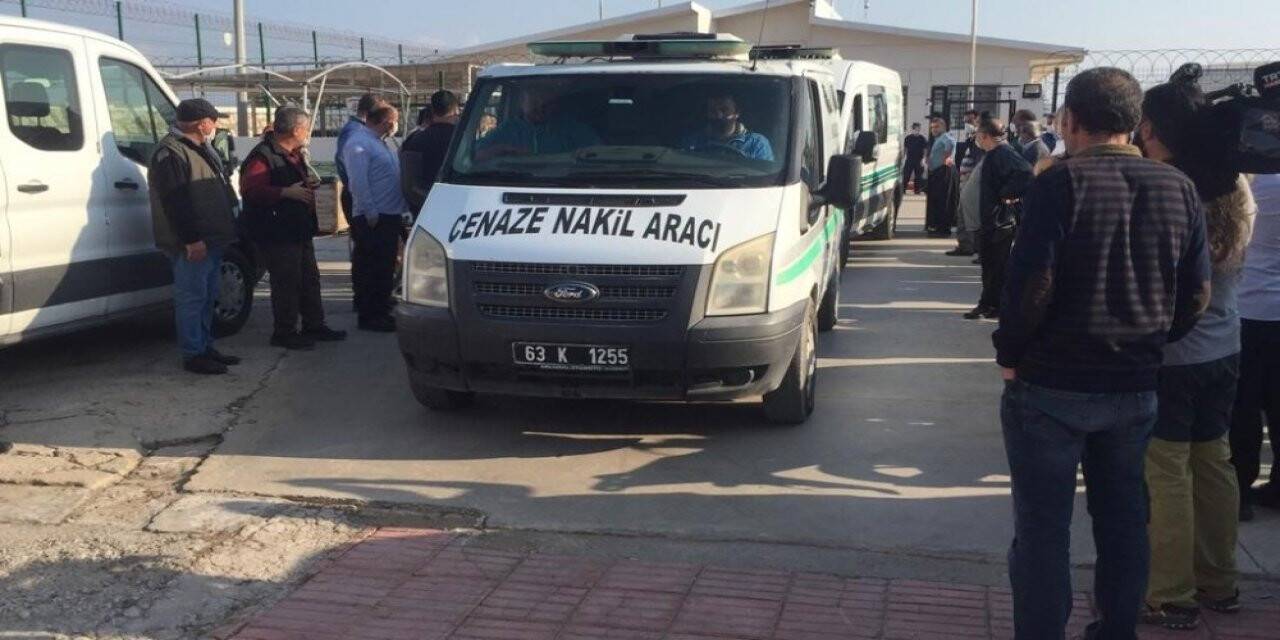 Gemiyle çarpışan teknedeki 4 kişinin cansız bedenleri getirildi