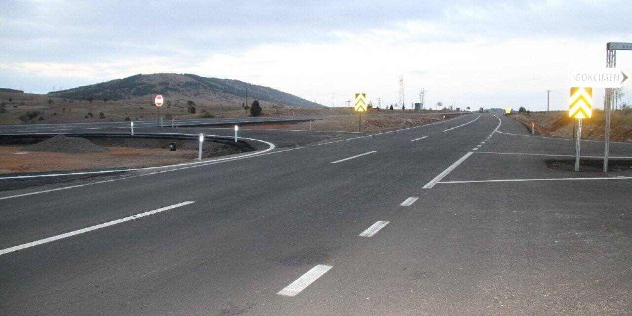Beyşehir-Seydişehir arası bölünmüş yol çalışmaları sürüyor