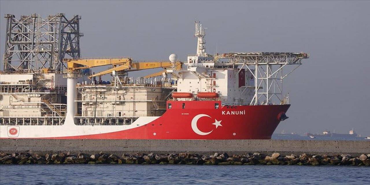 Kanuni Sondaj Gemisi Karadeniz'e yola çıktı