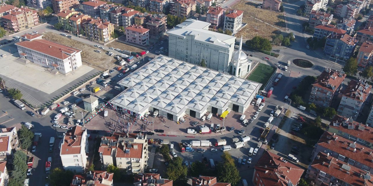 Konya'da Özalkent Kapalı Pazar Yeri açıldı