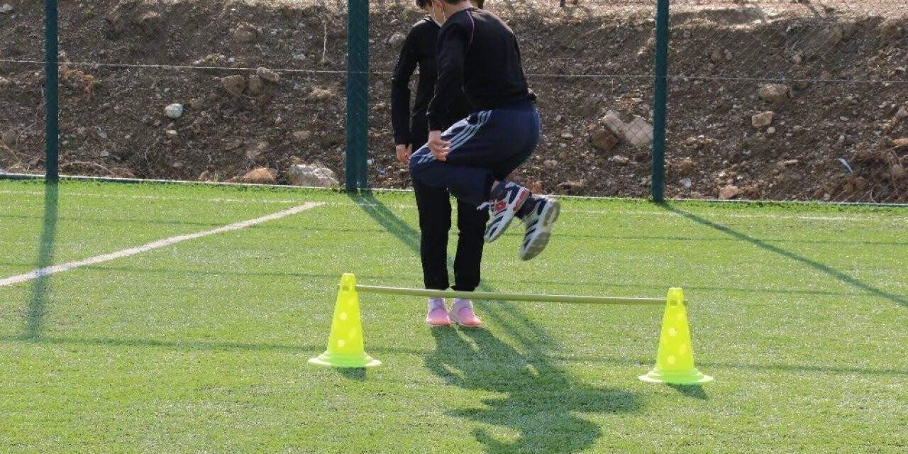 Akşehirli yönetmenden halter belgeseli