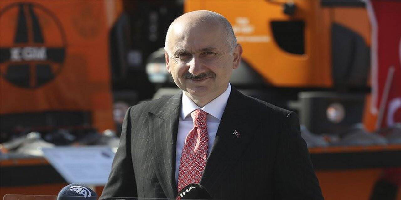 Bakan  Karaismailoğlu, Türksat 5A ve 5B için tarih verdi