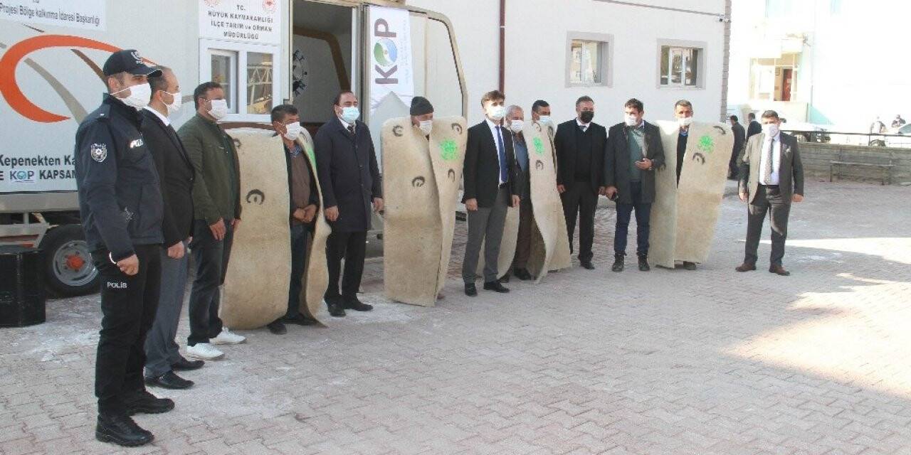 Hüyük’te küçükbaş hayvan yetiştiricilerine destekler devam ediyor