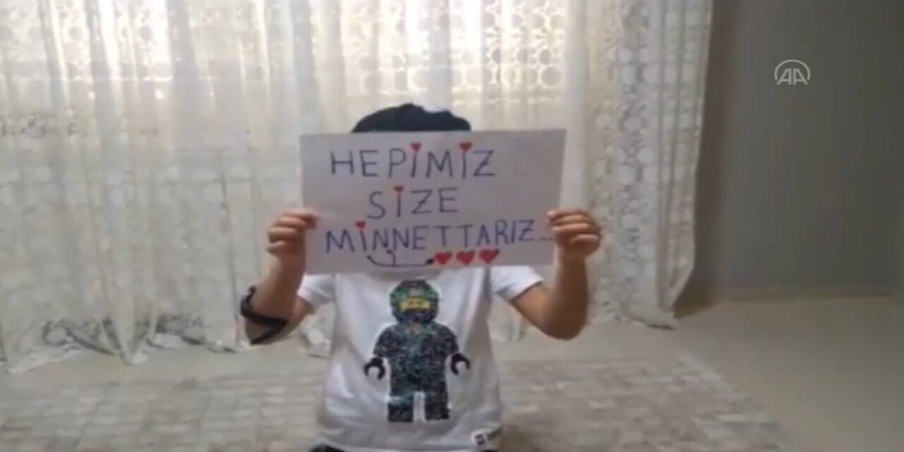 Konya'da çocuklar sağlık çalışanları için klip çekti