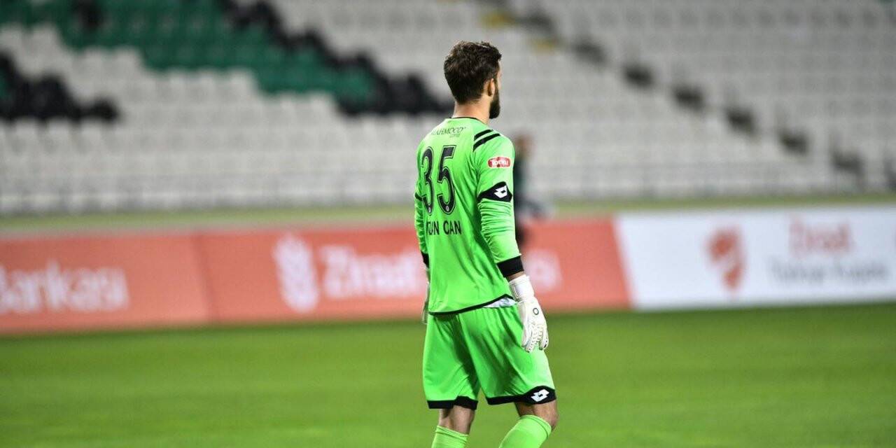 Ozan Can Oruç’un forma giyme Mutluluğu
