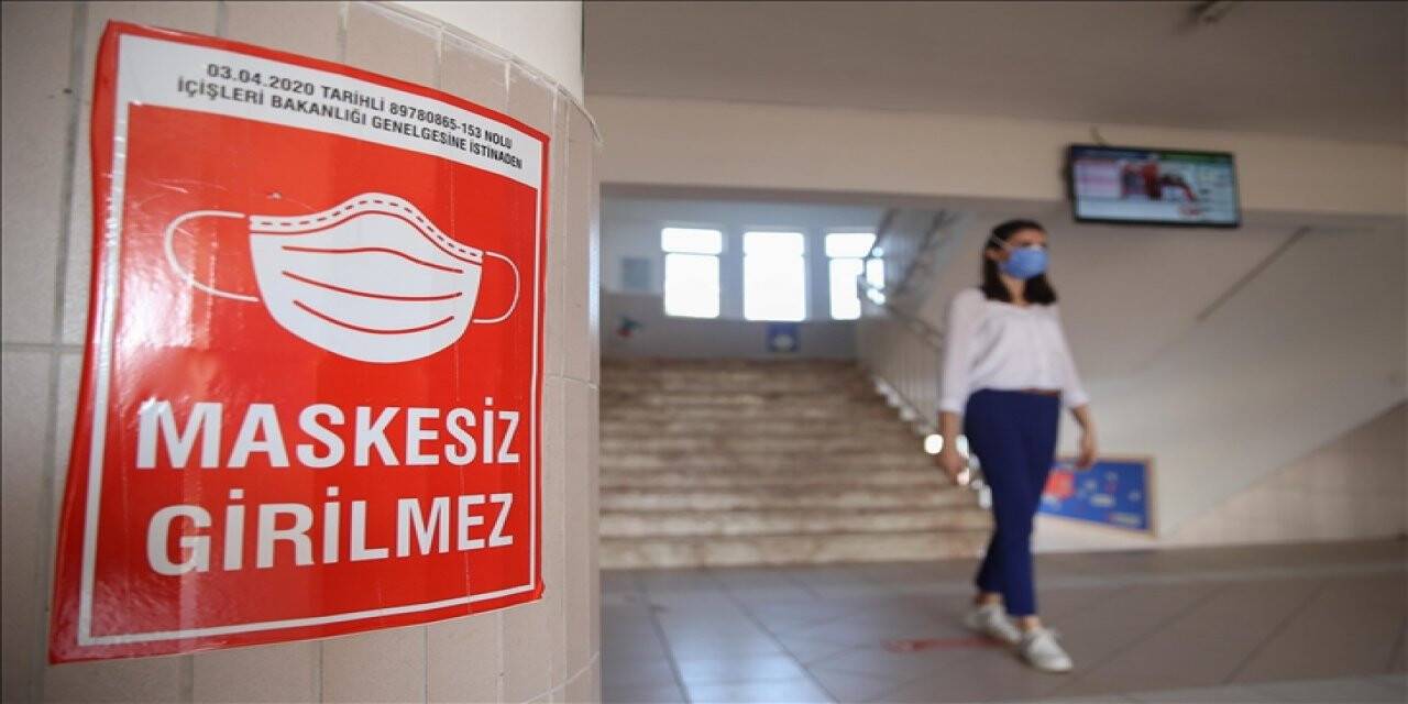 Kurum ve kuruluşların toplu etkinlikleri 3 ay ertelendi