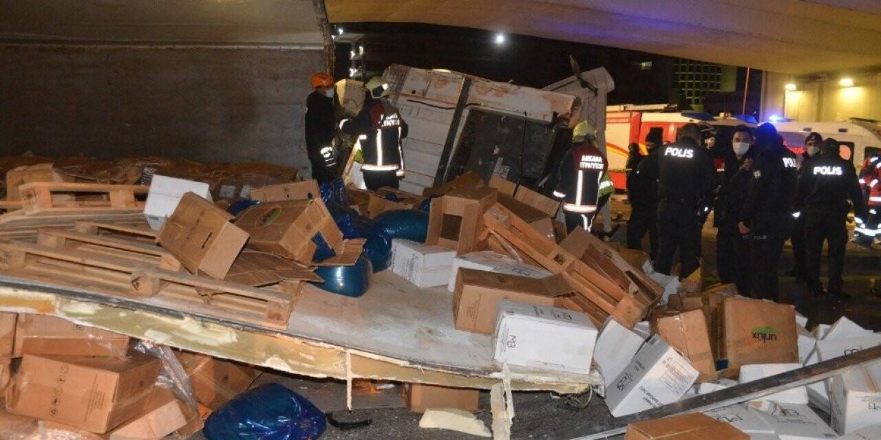 Konya yolunda kaza! Devrilen tırın sürücüsü hayatını kaybetti