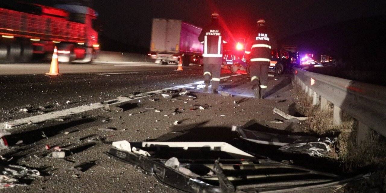 TEM’de feci kaza: 2 ölü, 3 yaralı