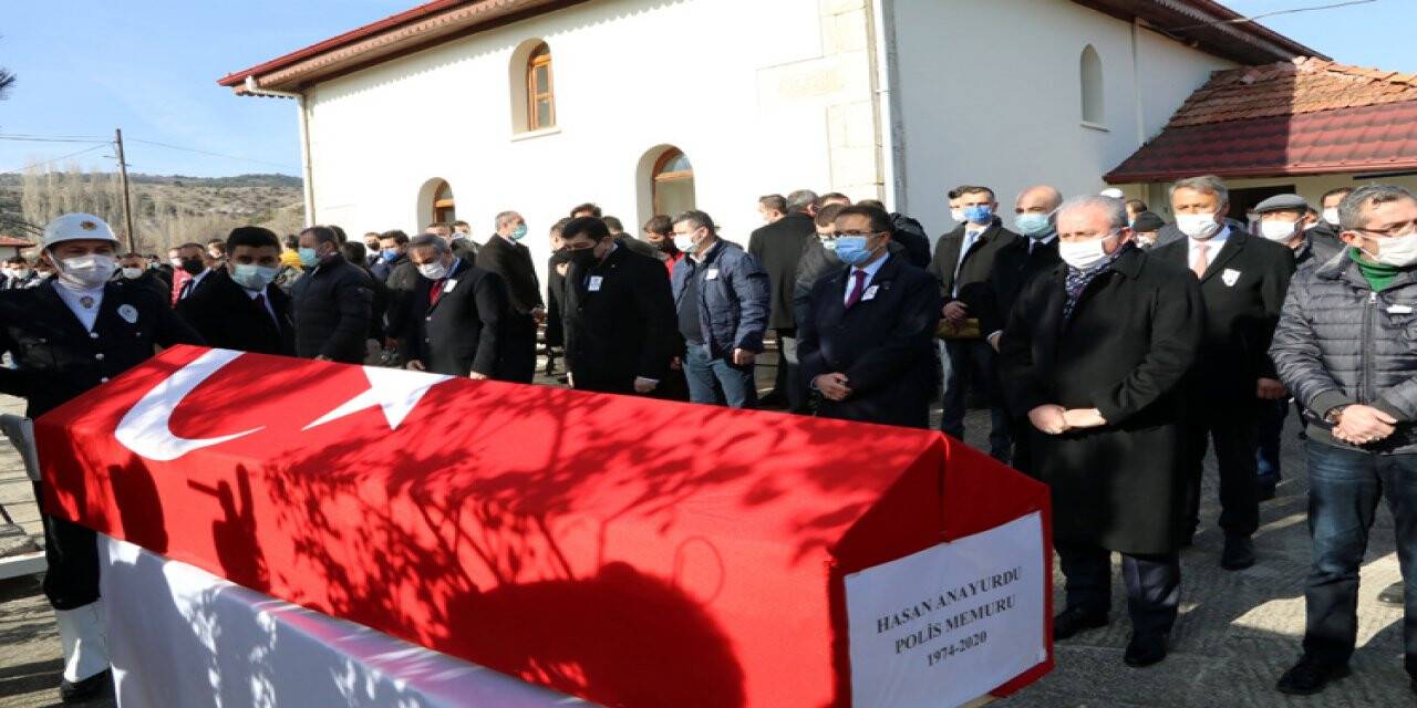 TBMM Başkanı Şentop'un koruma polisi Çankırı'da defnedildi