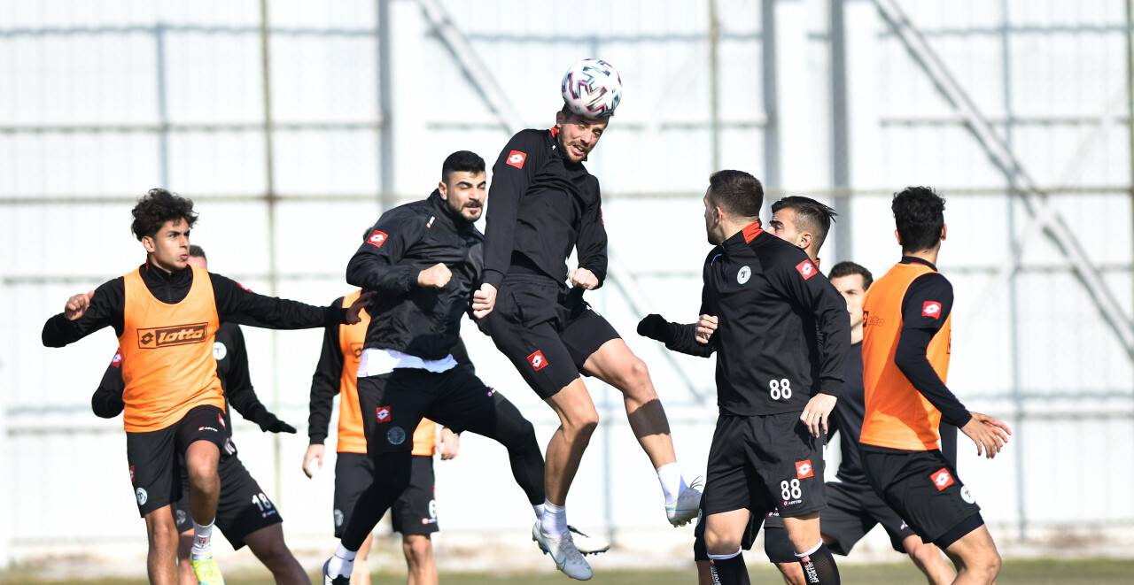 Konyaspor'da eksikler can sıkıyor!