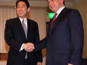 Davutoğlu, Kişida ile bir araya geldi