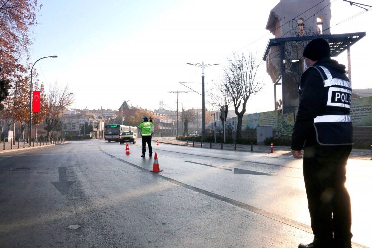 Konya'da ruhsatsız silah ele geçirildi