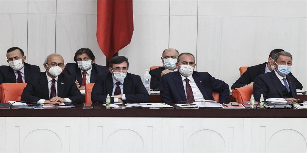 Lüfti Elvan: Yatırımların artırılması yönünde yoğun bir çaba içerisindeyiz