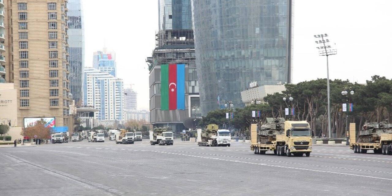 Azerbaycan, Dağlık Karabağ Zaferi’ni kutladı