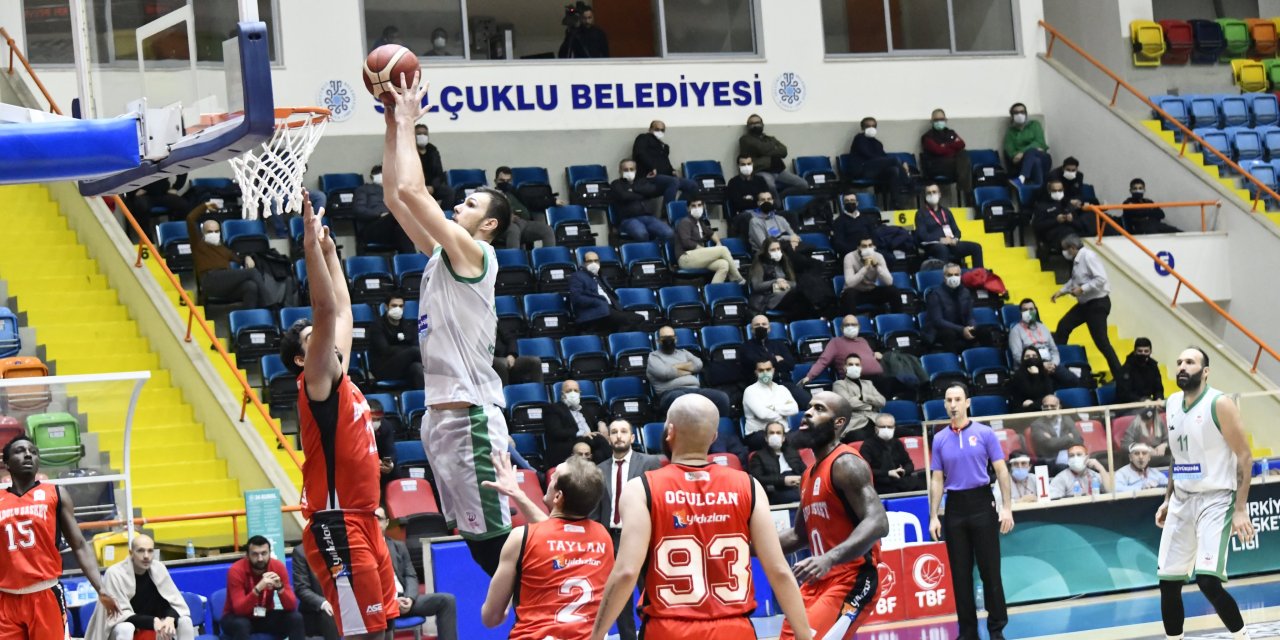 Konyaspor Basketbol'da galibiyet sevinci