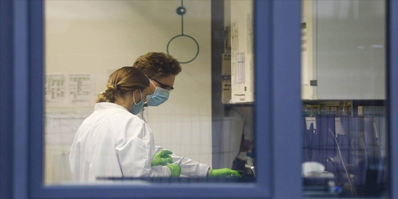 Dünya'da koronavirüs salgınında son 24 saatte neler yaşandı?